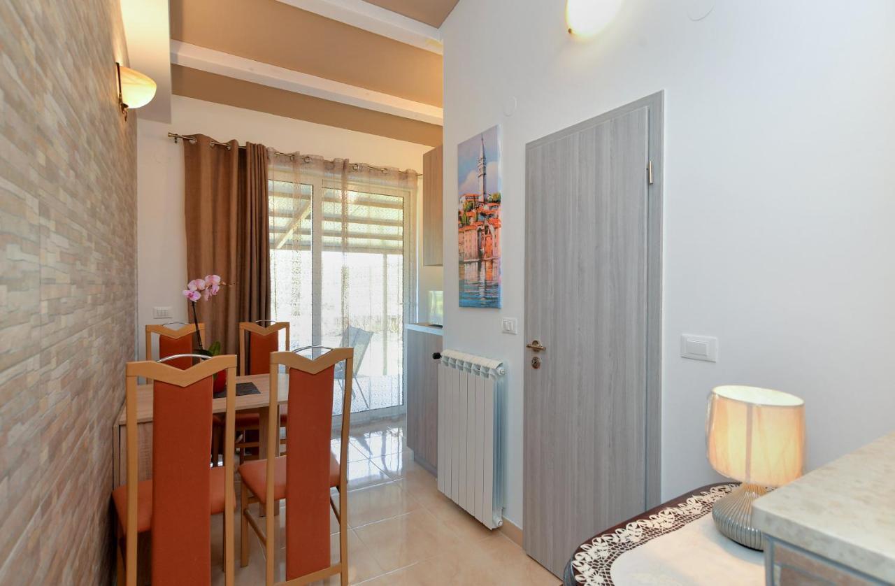 רוביני Apartments Voltica 1049 מראה חיצוני תמונה
