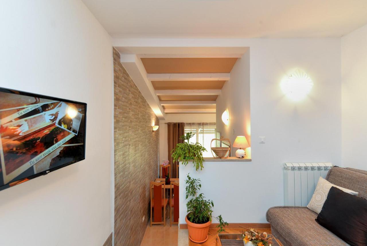 רוביני Apartments Voltica 1049 מראה חיצוני תמונה