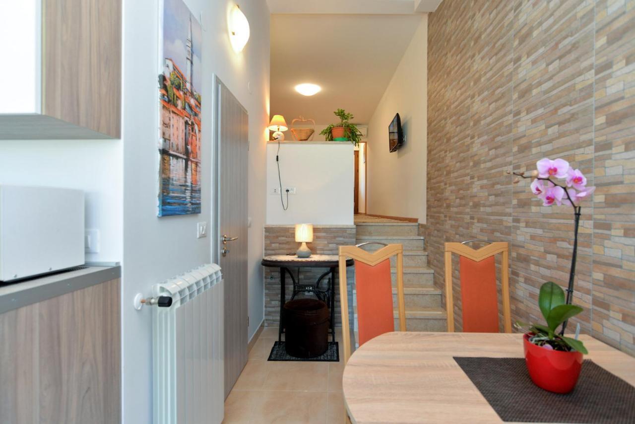 רוביני Apartments Voltica 1049 מראה חיצוני תמונה