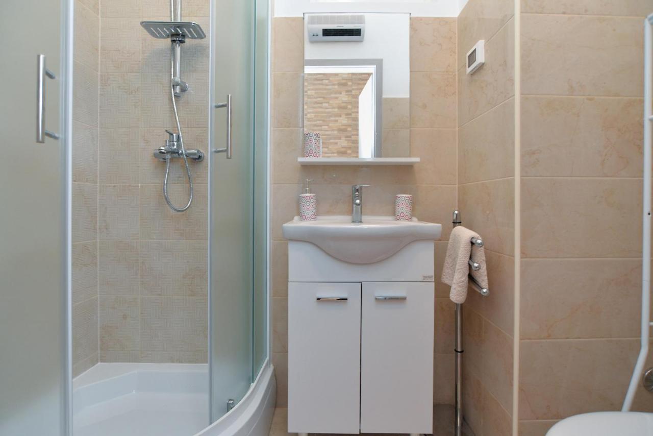 רוביני Apartments Voltica 1049 מראה חיצוני תמונה